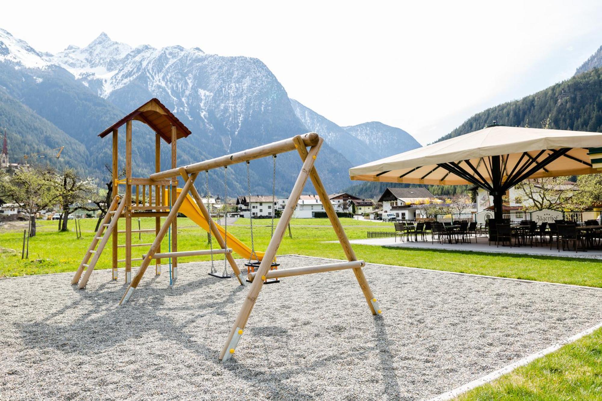 Hotel Jägerhof Oetz Exteriör bild